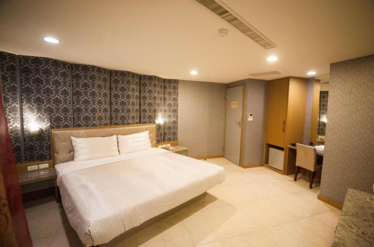 Love Hotel Pingtung Exterior foto